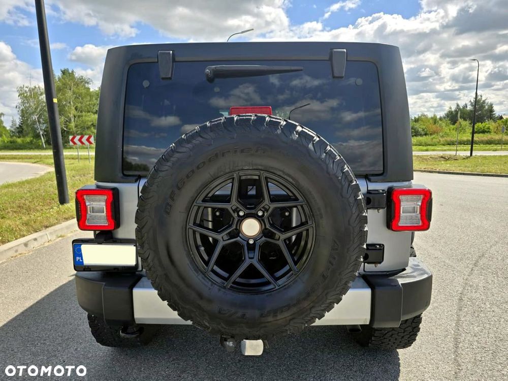 Jeep Wrangler 3.6 Unlim Sahara - 14