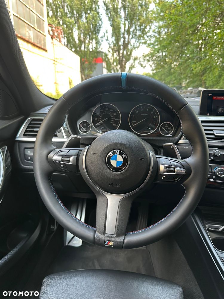 BMW Seria 3 330i M Sport sport - 16