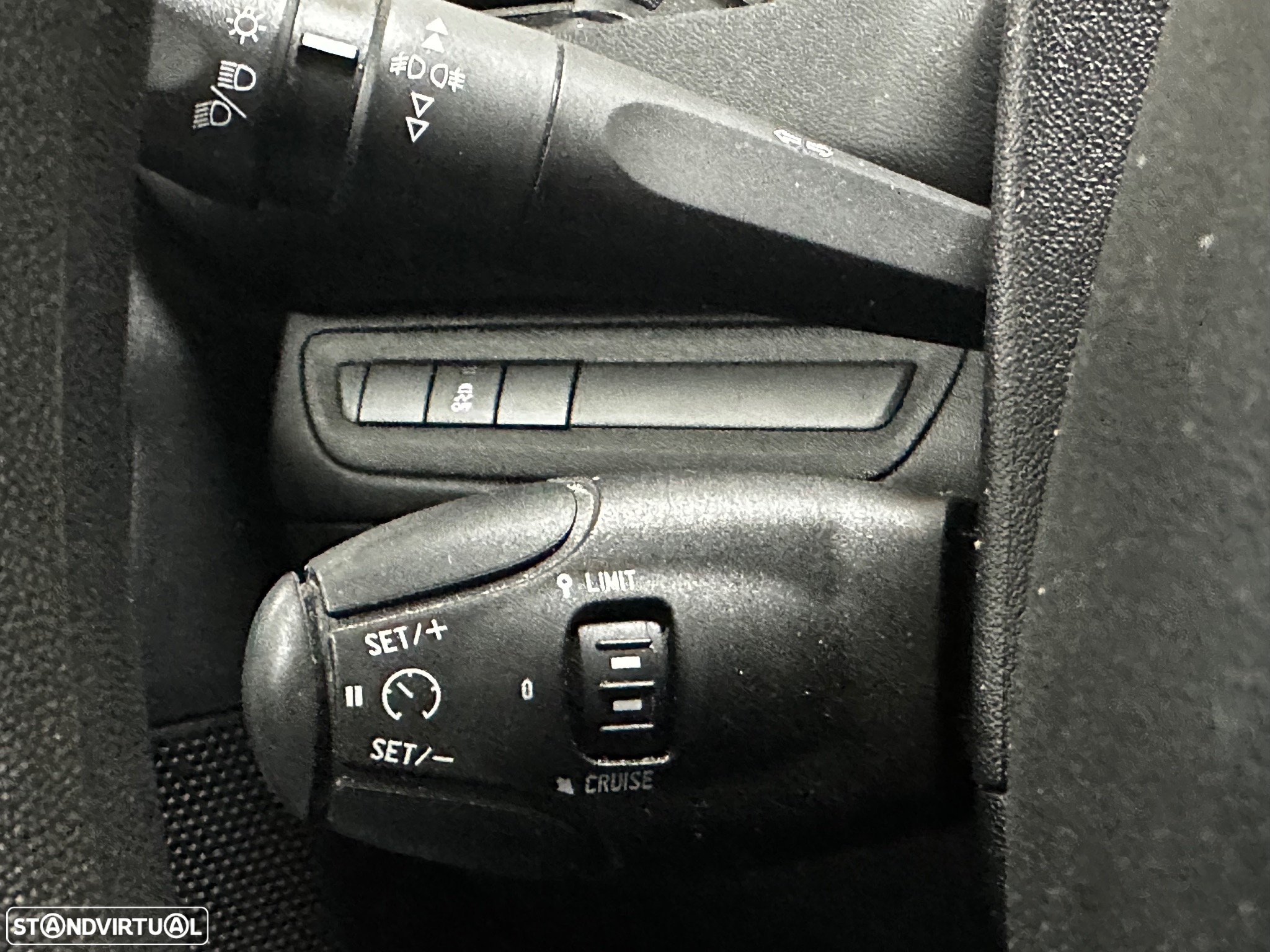 Peugeot 208 XA 1.6 Hdi - 6