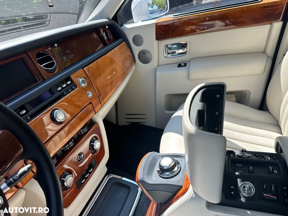 Rolls-Royce Phantom - 15