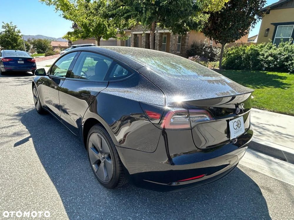 Tesla Model 3 Standard Reichweite Plus Hinterradantrieb - 4