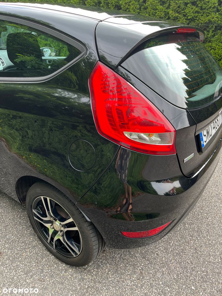 Ford Fiesta - 2