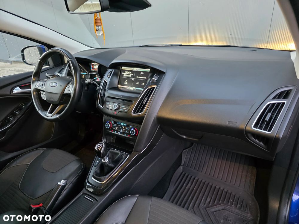 Ford Focus 1.5 TDCi DPF Start-Stopp-System Titanium - 21