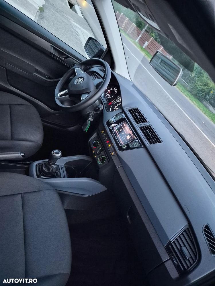 Skoda Fabia - 11