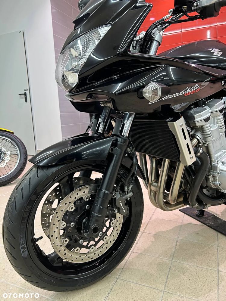 Suzuki Bandit - 16