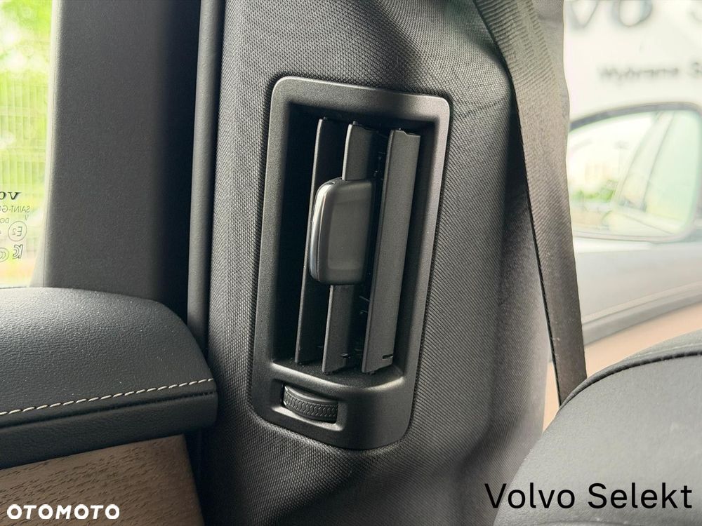 Volvo XC 90 - 38