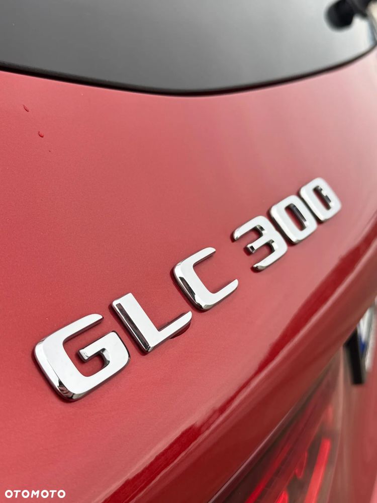 Mercedes-Benz GLC 300 4Matic 9G-TRONIC Exclusive - 11