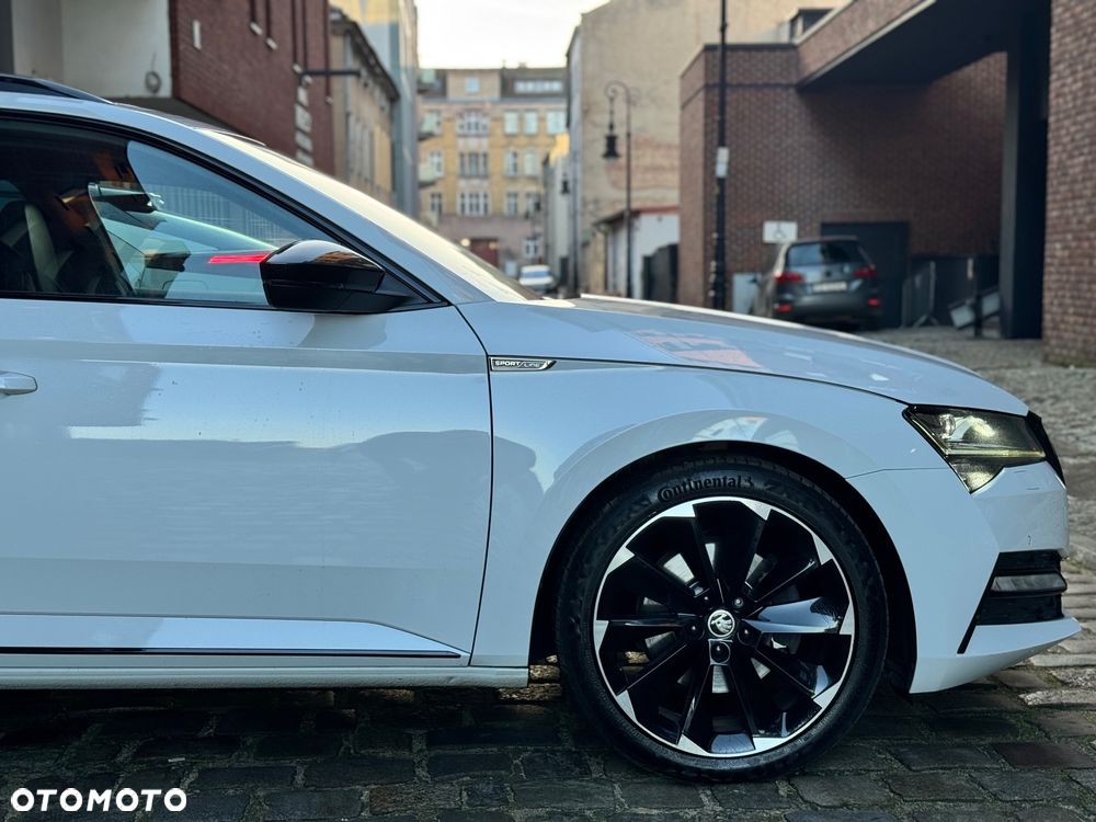 Skoda Superb 2.0 TDI SCR Sportline DSG - 27