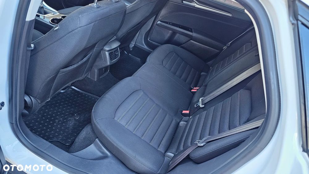 Ford Mondeo 2.0 TDCi Titanium - 23