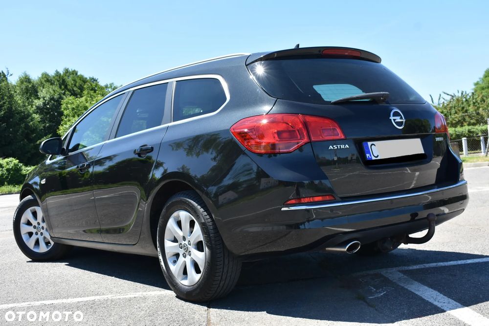 Opel Astra 1.4 Turbo Exklusiv - 3