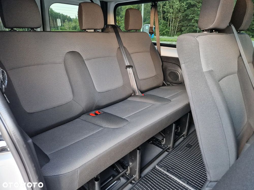 Renault Trafic 2.0 dCi - 25