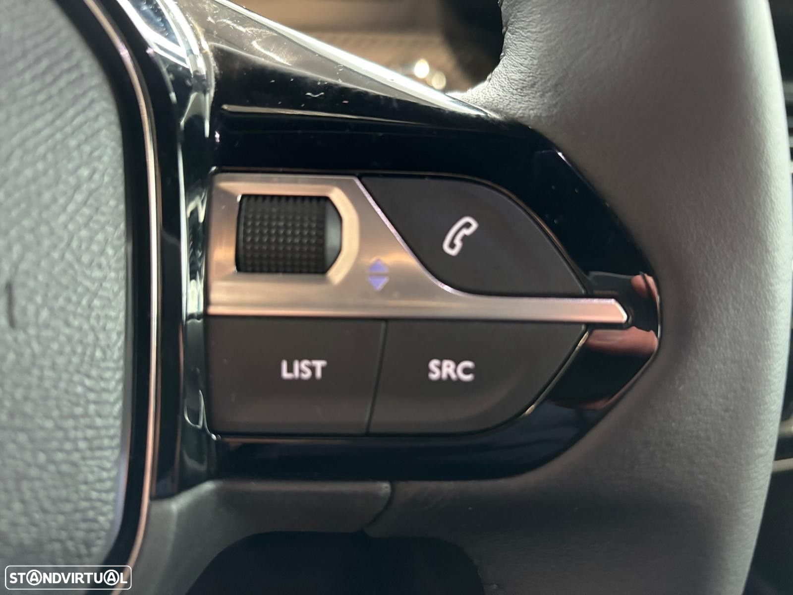 Peugeot e-2008 54 kWh Active - 16
