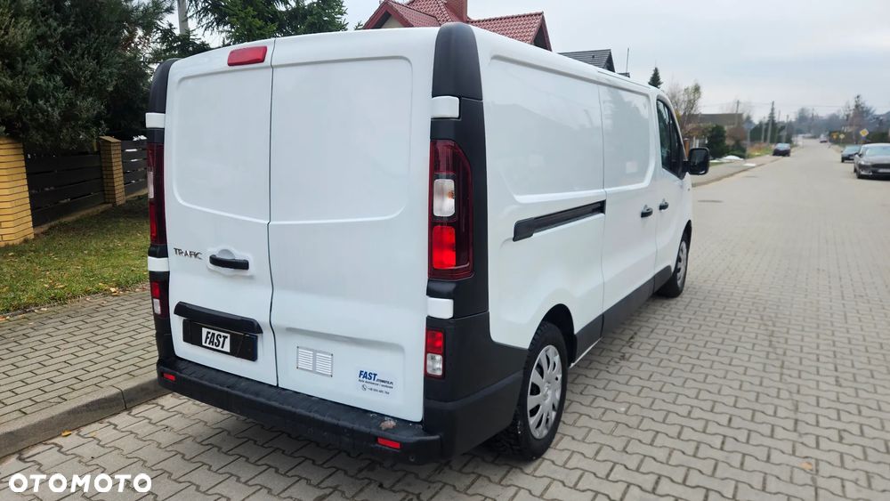 Renault TRAFIC - 6