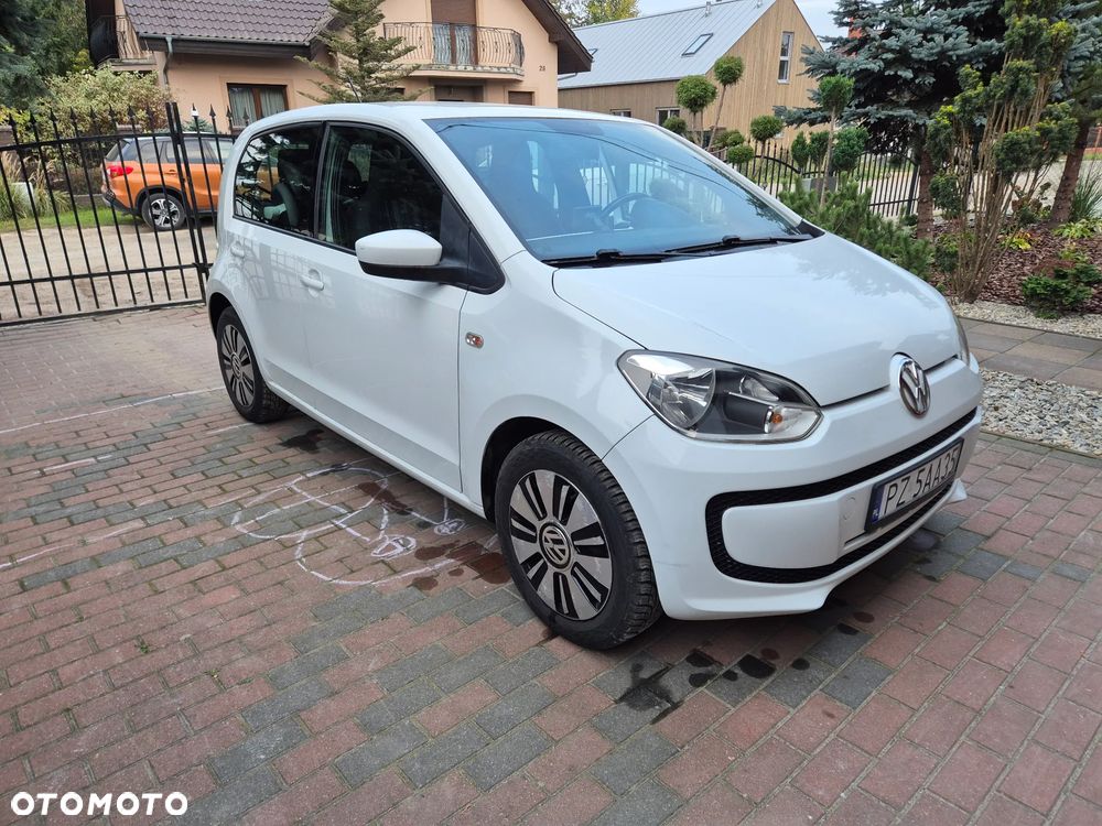 Volkswagen Up 2015 photo 3