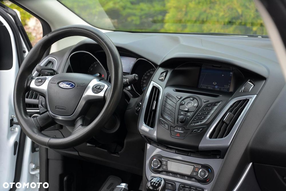 Ford Focus 1.6 EcoBoost Start-Stopp-System Titanium - 25