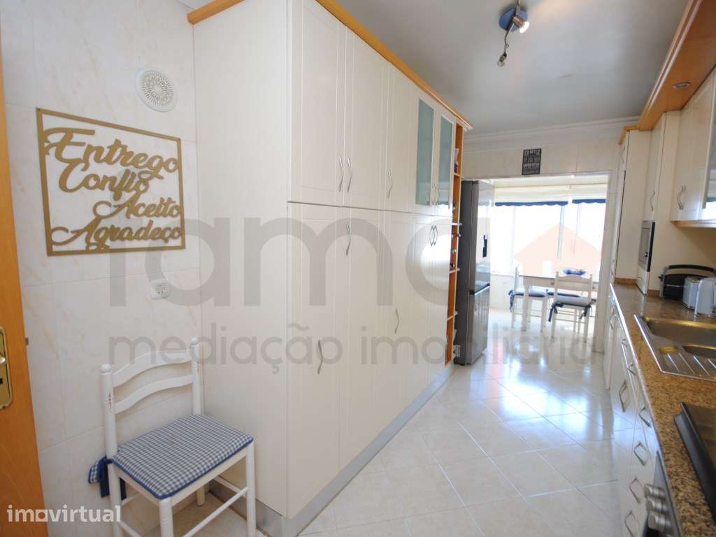Apartamento T4 para Arrendar com Box - Parque São Domingos - Grande imagem: 3/50