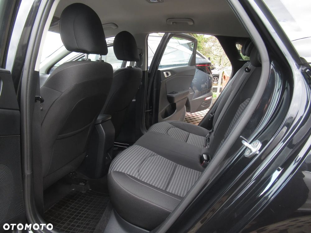 Kia Ceed 1.5 T-GDI M - 7
