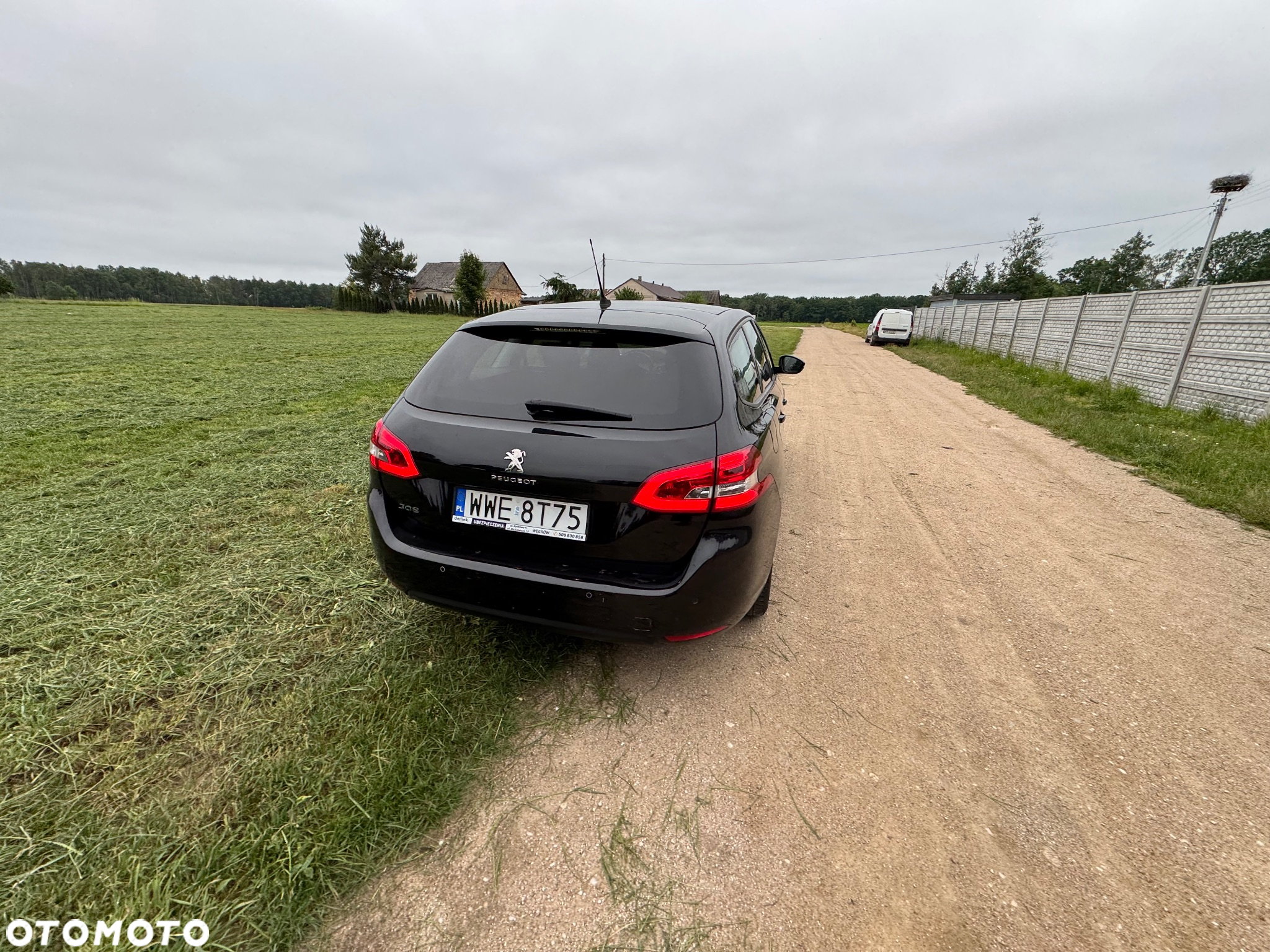 Peugeot 308 1.5 BlueHDi Allure S&S - 15