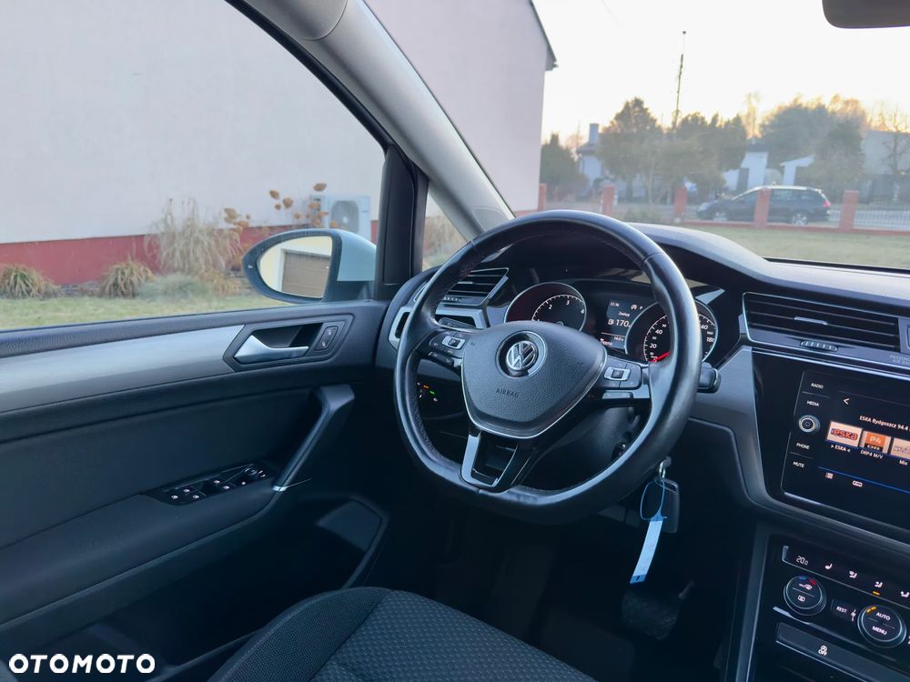 Volkswagen Touran 2.0 TDI SCR DSG Comfortline - 29