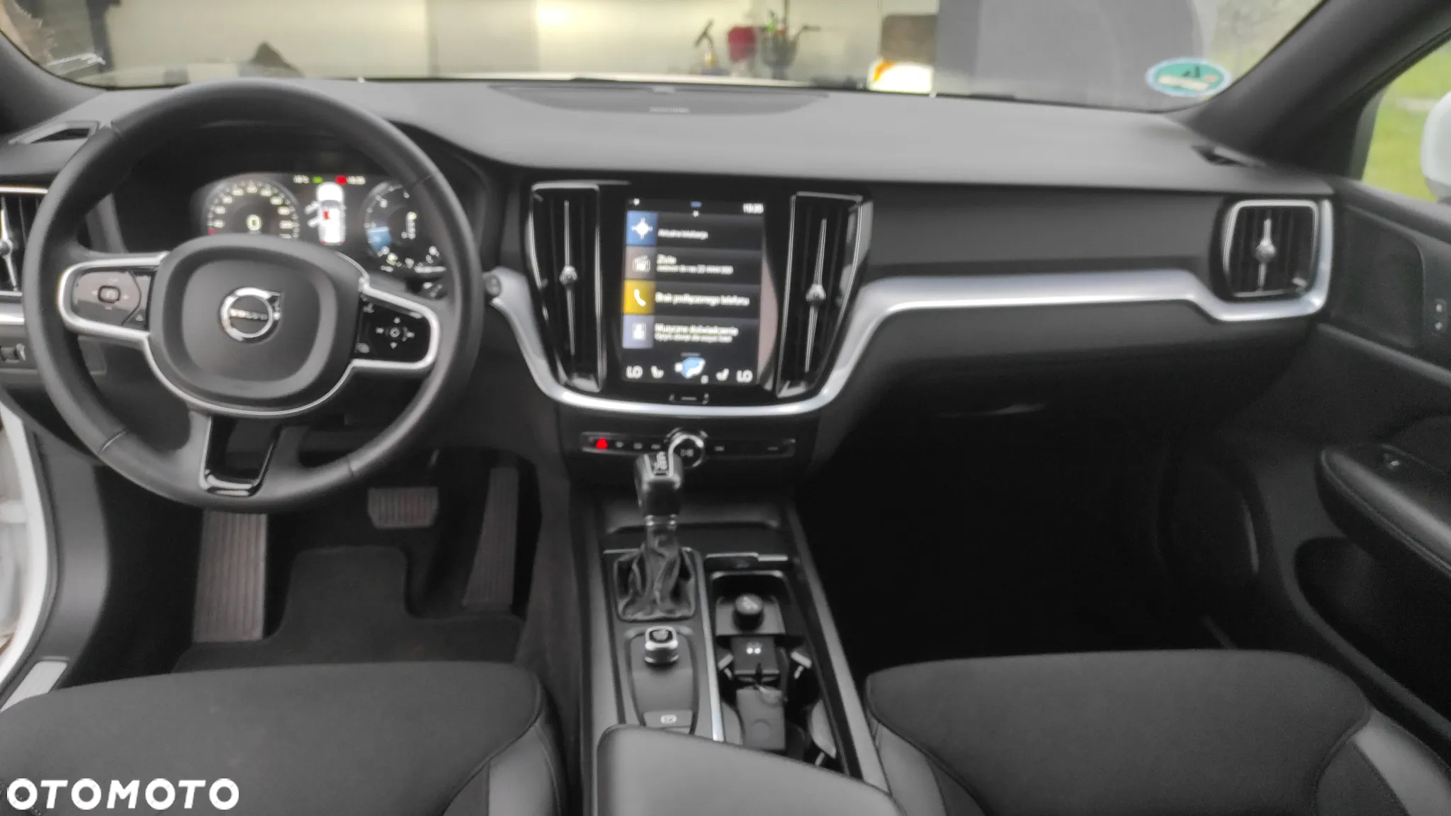 Volvo V60 D4 AWD Geartronic Momentum Pro - 32