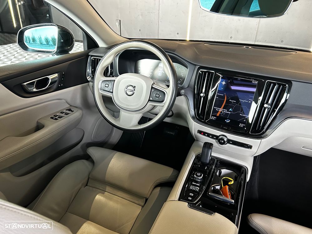 Volvo V60 2.0 T6 AWD TE Inscription Expression - 16