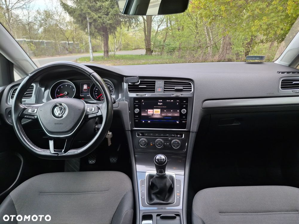 Volkswagen Golf 1.4 TSI BMT Comfortline - 19