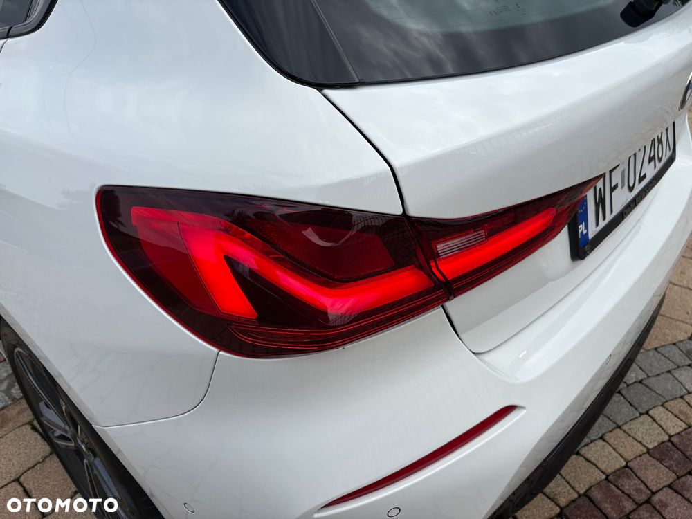 BMW Seria 1 118i Sport Line - 9