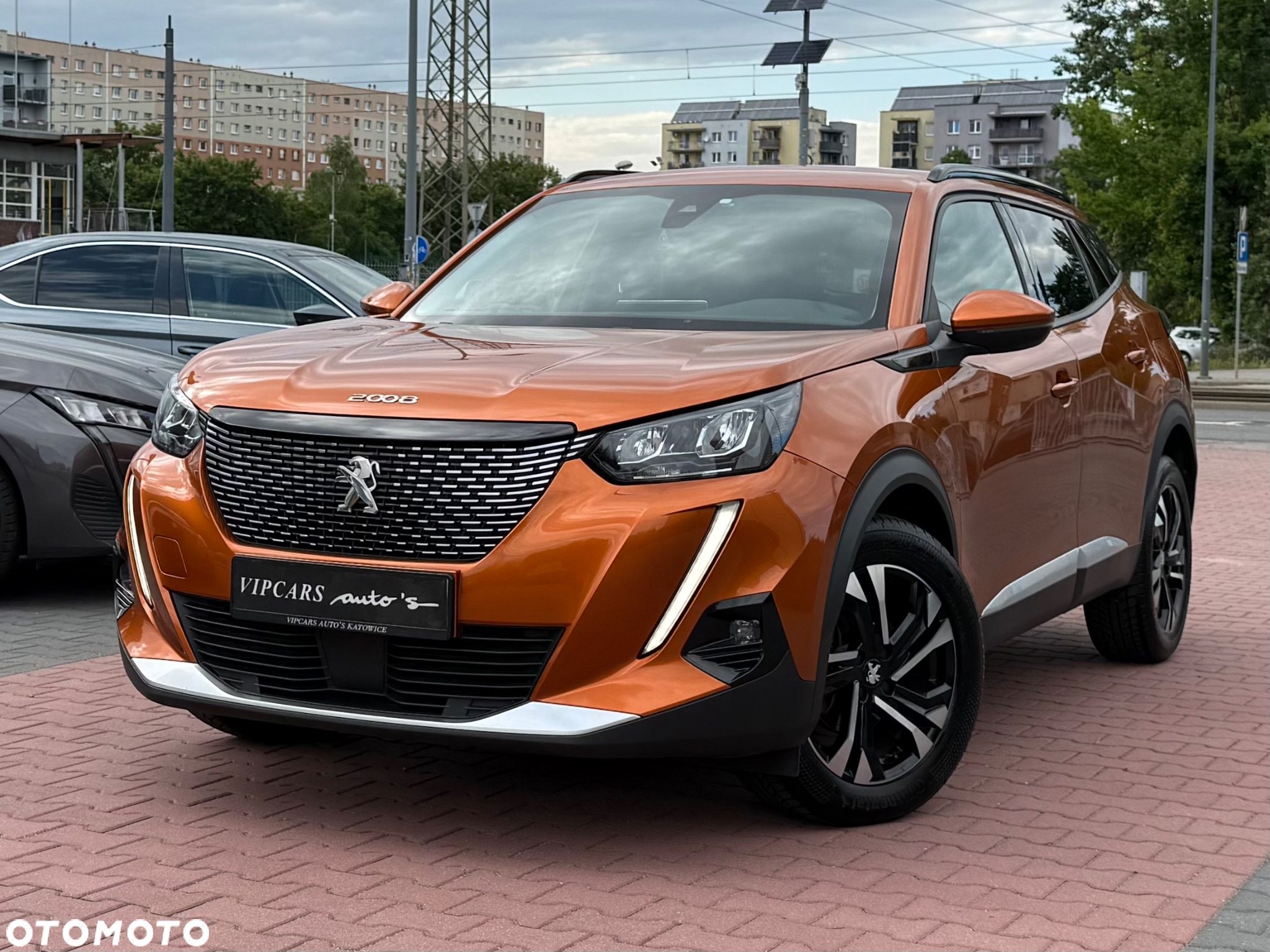 Peugeot 2008 1.5 BlueHDi Allure S&S - 4