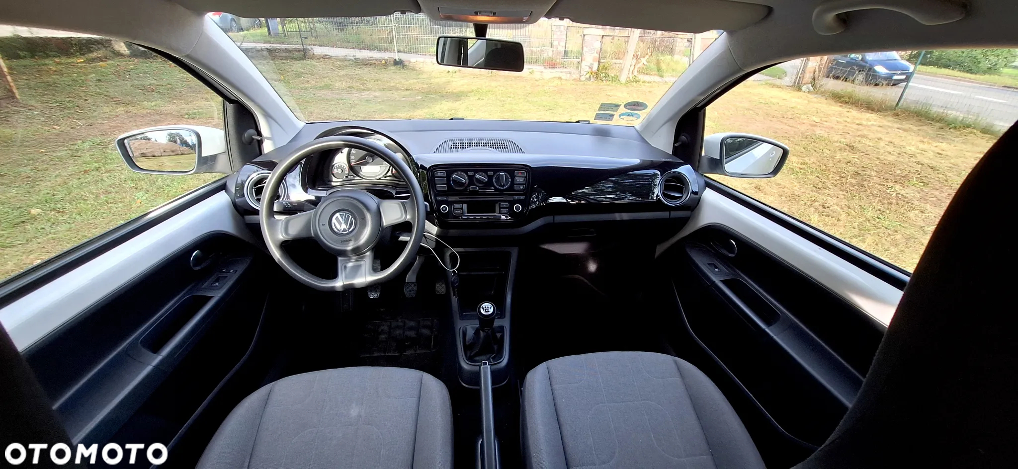 Volkswagen up! (BlueMotion Technology) move - 12