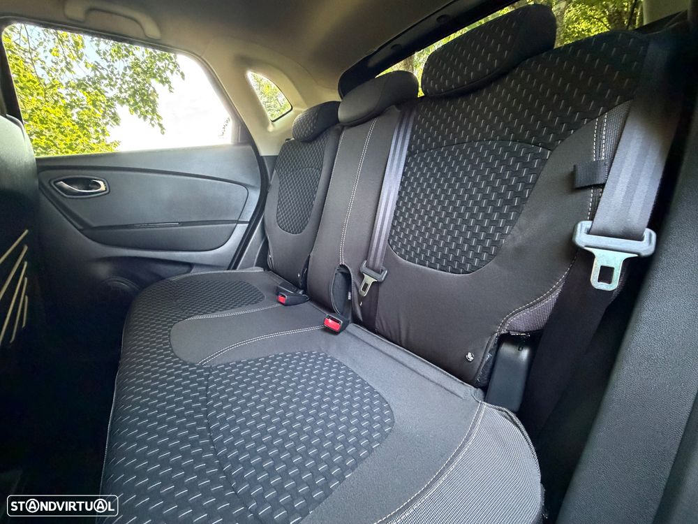 Renault Captur 1.5 dCi Exclusive - 22