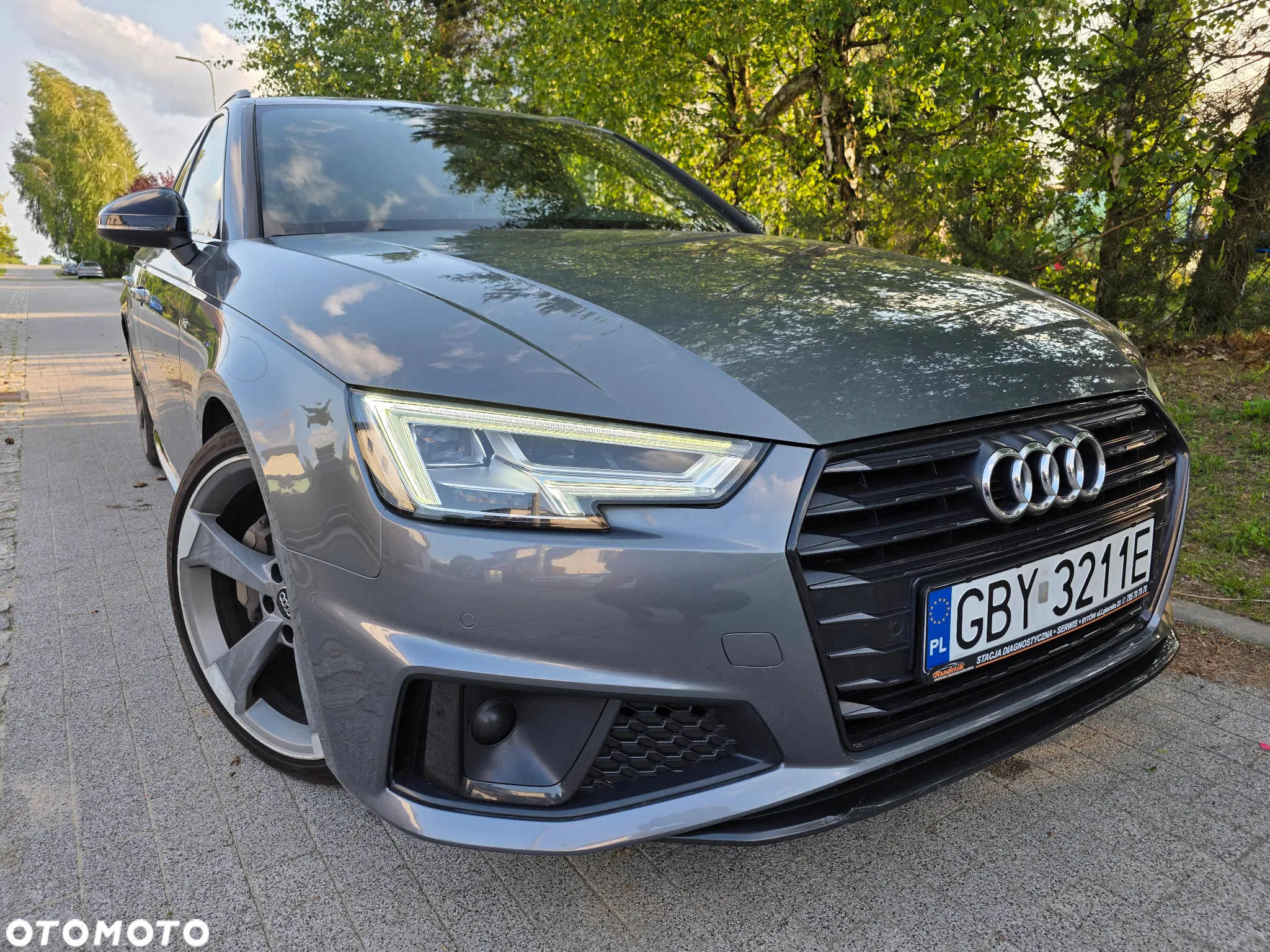 Audi A4 Avant 2.0 TDI ultra S tronic design - 16