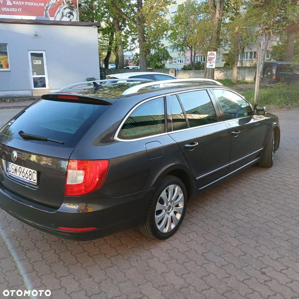 Skoda Superb 2.0 TDI Elegance - 8