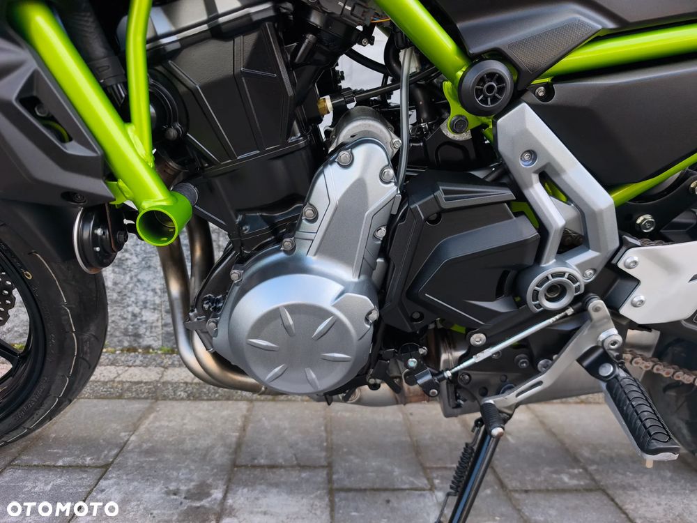 Kawasaki Z 650 - 12