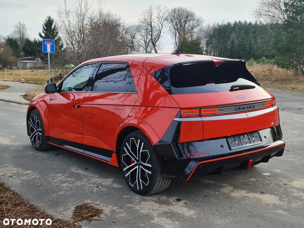 Hyundai IONIQ 5 - 5