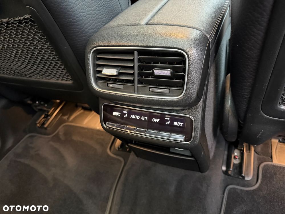 Mercedes-Benz GLE 450 AMG 4-Matic - 33