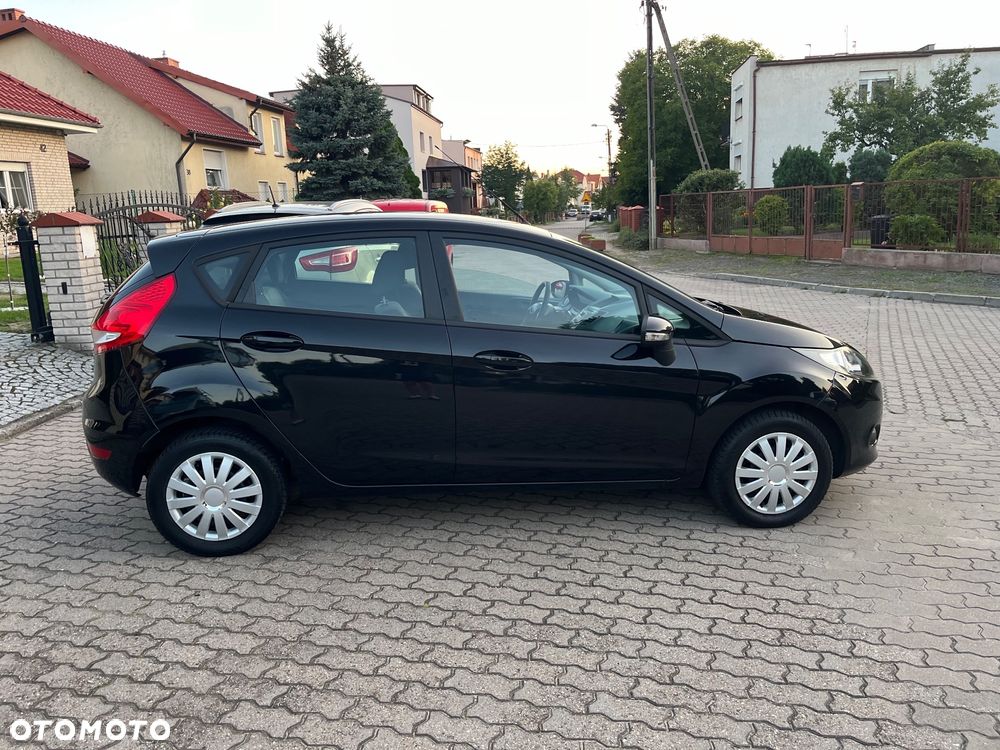 Ford Fiesta 1.25 Ambiente - 17