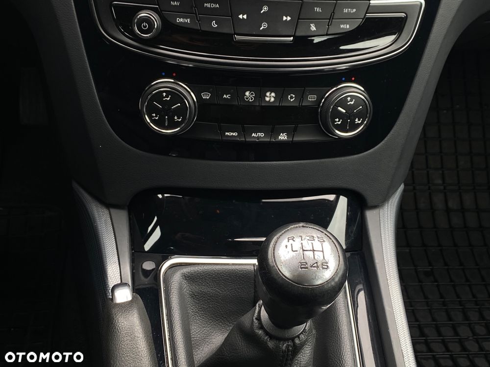 Peugeot 508 1.6 e-THP Active S&S - 15