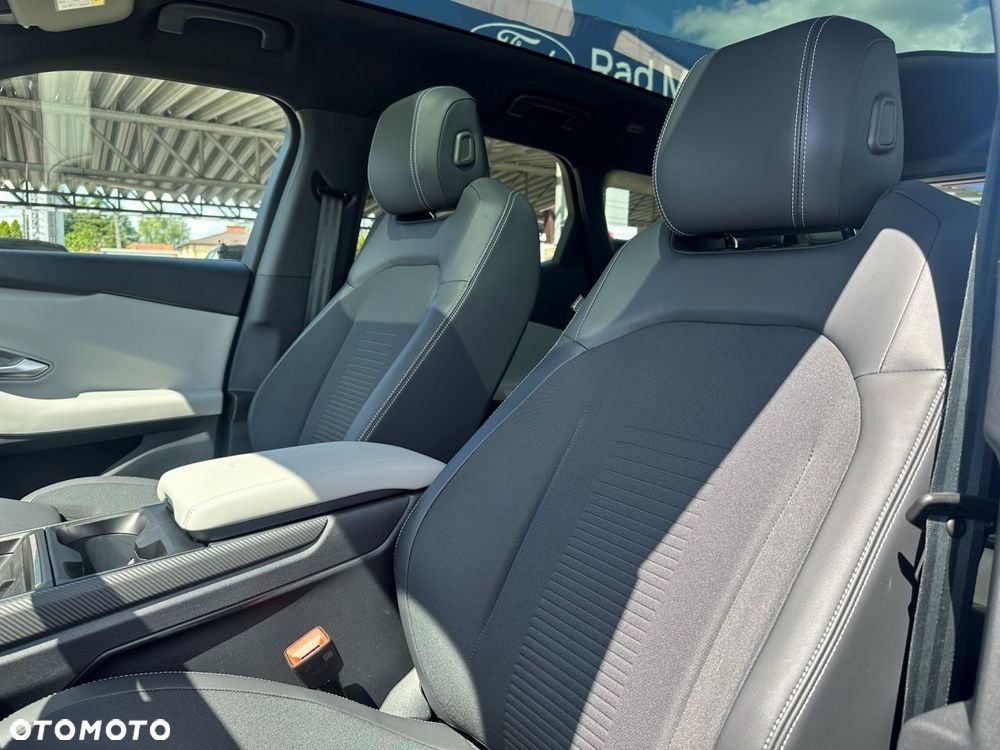 Ford Explorer 77kWh Premium RWD - 17