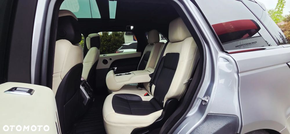 Land Rover Range Rover Sport P525 5.0 V8 HSE Dynamic Stealth - 32