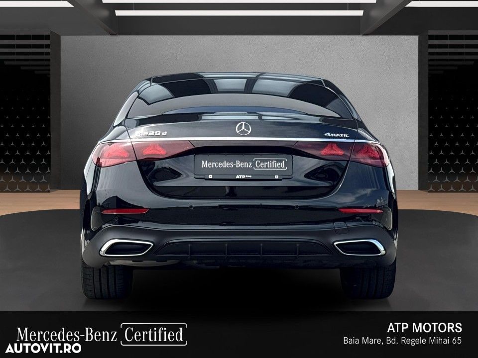 Mercedes-Benz E - 8
