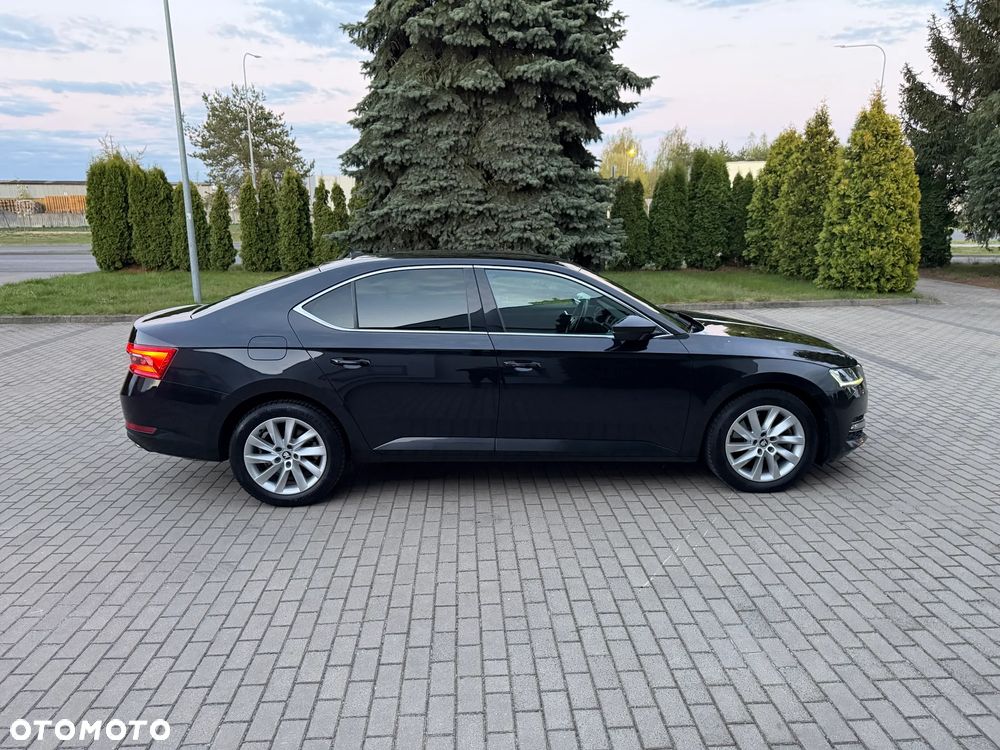 Skoda Superb 2.0 TSI 4x4 L&K DSG - 9