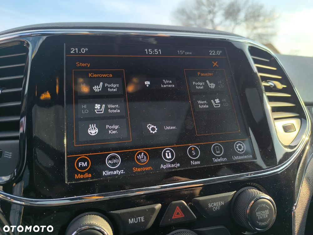 Jeep Grand Cherokee - 11