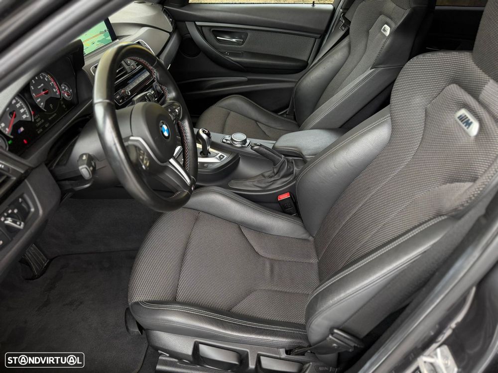 BMW M3 Auto - 46