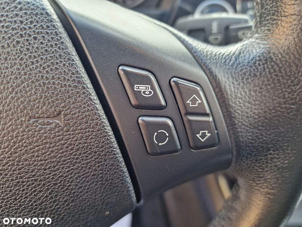 BMW Seria 3 318d DPF Edition Sport - 16