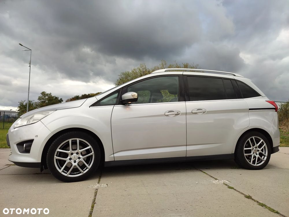 Ford Grand C-MAX - 3