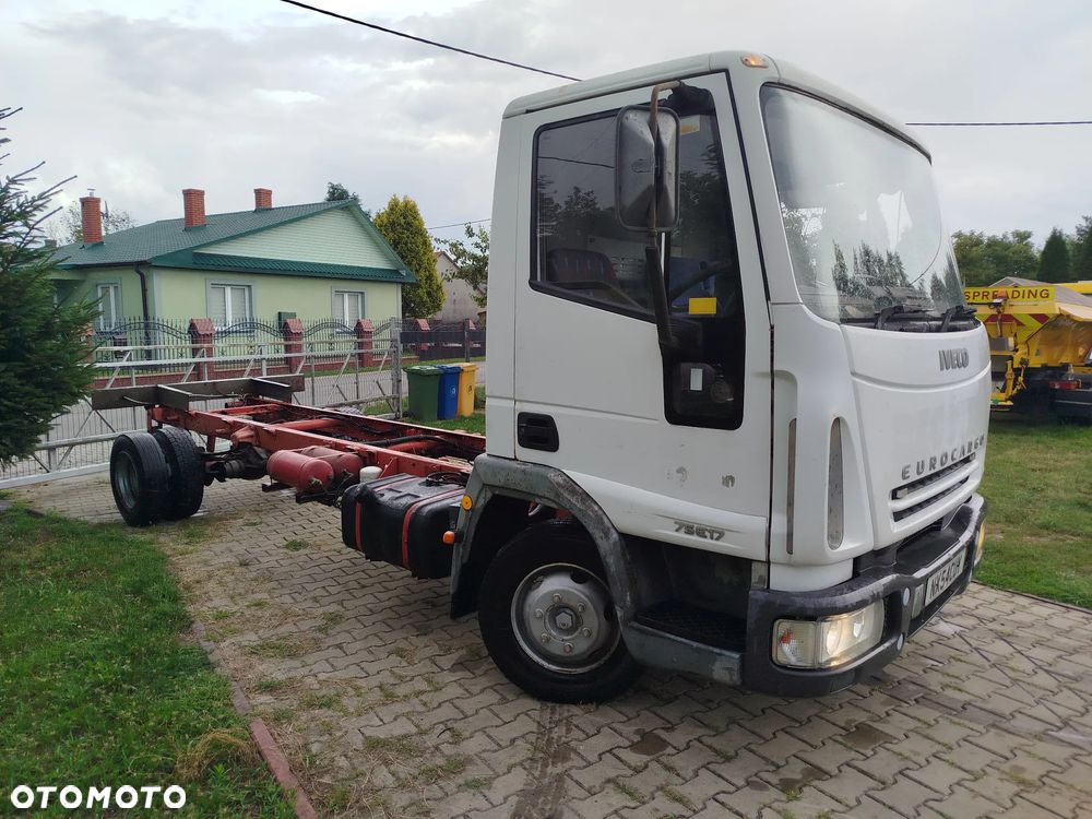 Iveco Eurocargo 75e17 Tector Niski przebieg rama laweta zwyżka wywrotka podnośnik koszowy - 16