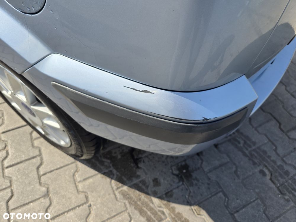 Ford Fusion - 4