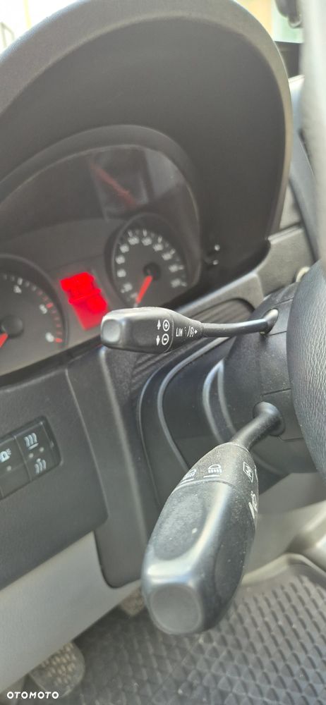 Volkswagen CRAFTER - 8