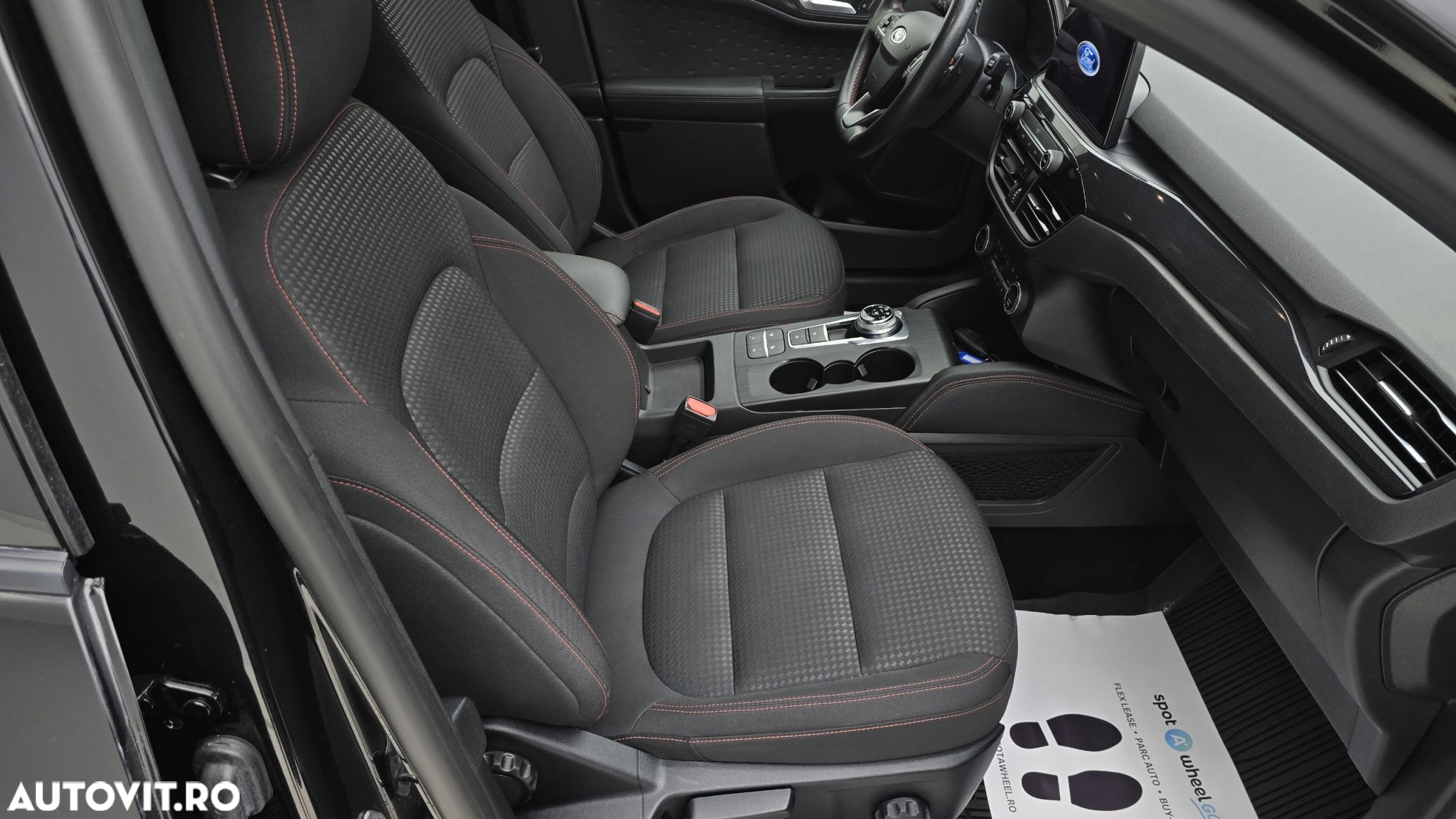 Ford Kuga - 19