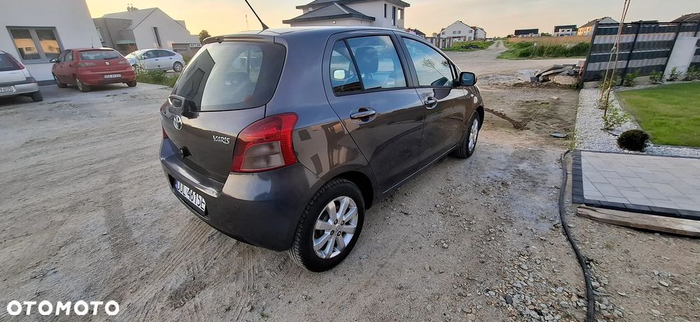 Toyota Yaris 1.3 Sol - 6